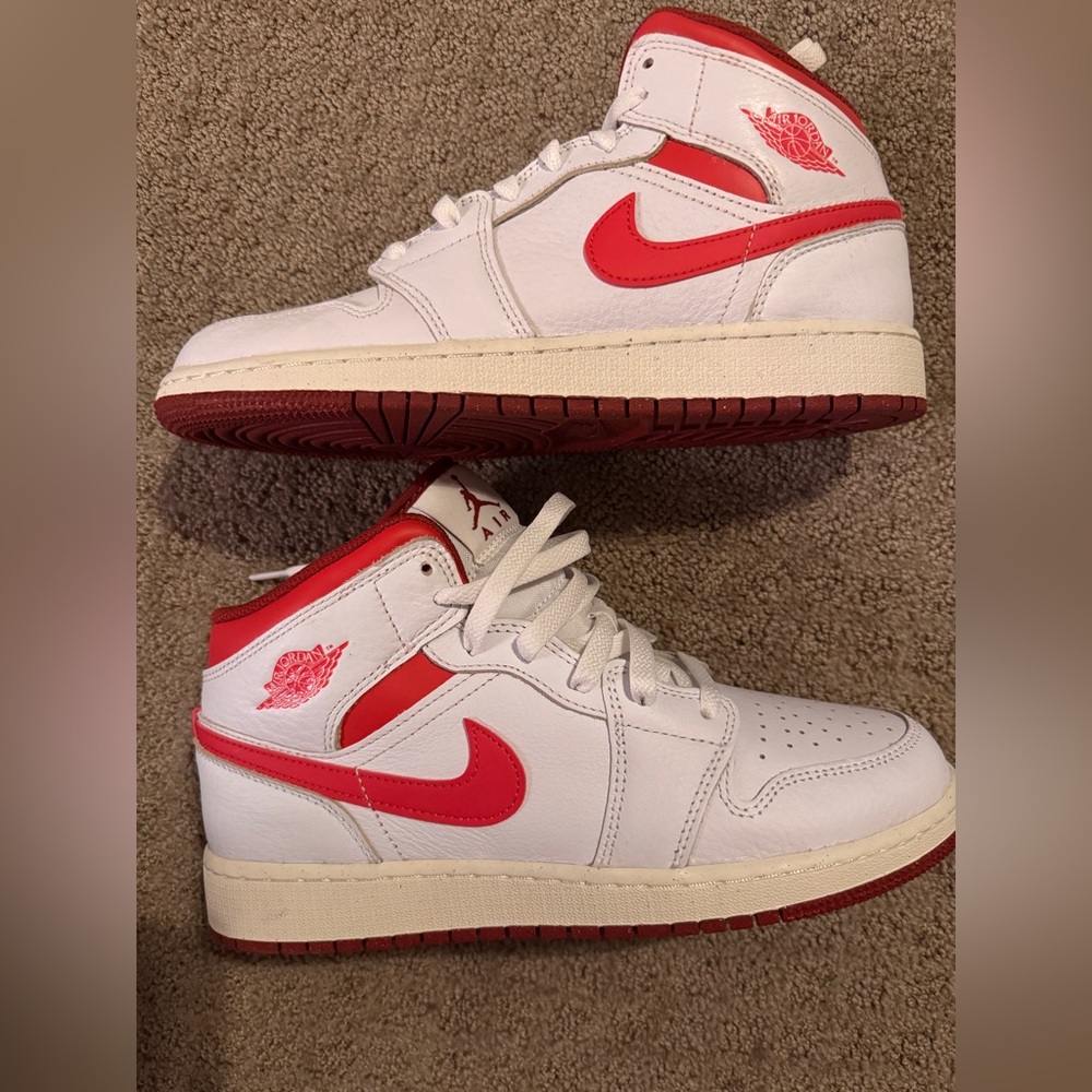Nike AF 1 Mid
